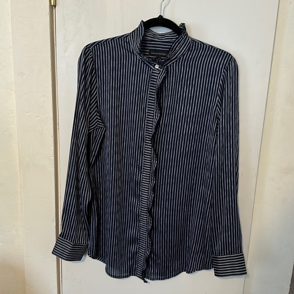 Ruffle Collar Long Sleeve Blouse